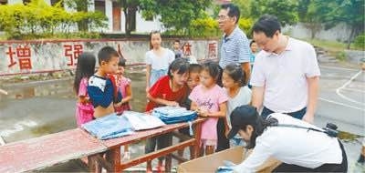 大企业帮扶小山村--安博电竞对口扶贫广东兴宁市双头村